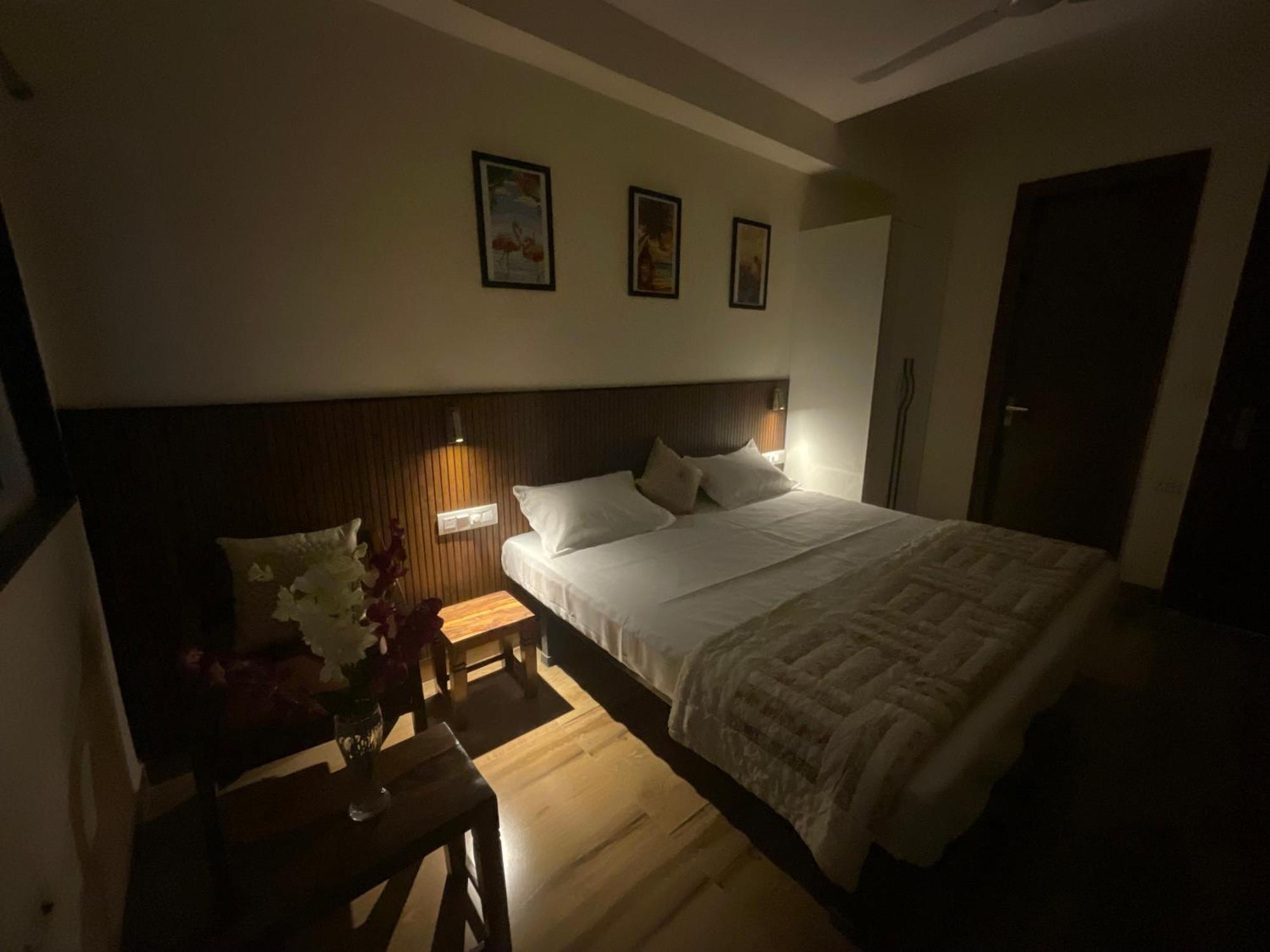 Downtown Studios Gurgaon Esterno foto